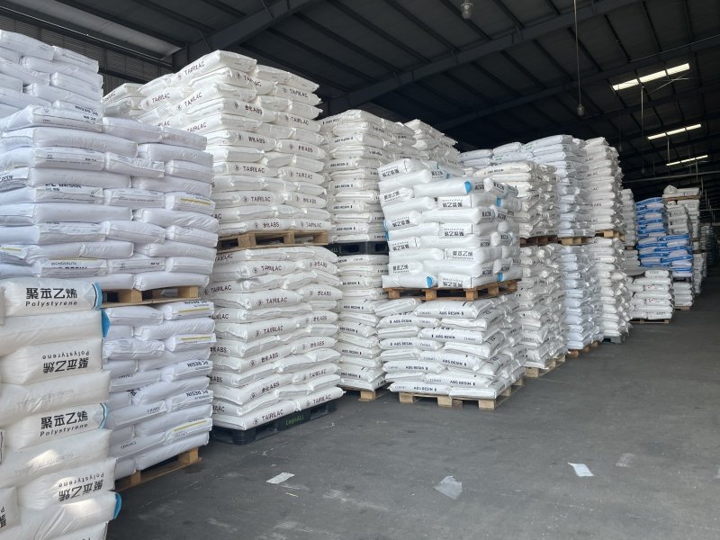 plastic raw mateials warehouse